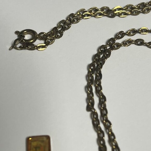 VTG Crucifix Religious Jesus on Cross Pendant Necklace w/19.5" Gold Tone Chain - Picture 9 of 13